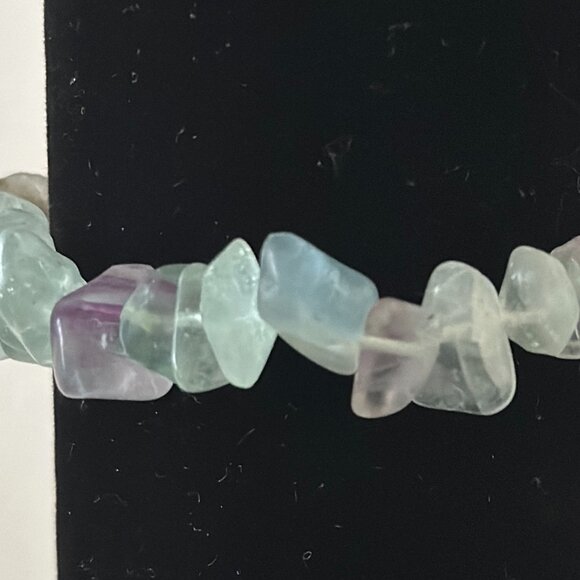 Fluorite Chip Bead Stone Bracelet - Picture 5 of 5